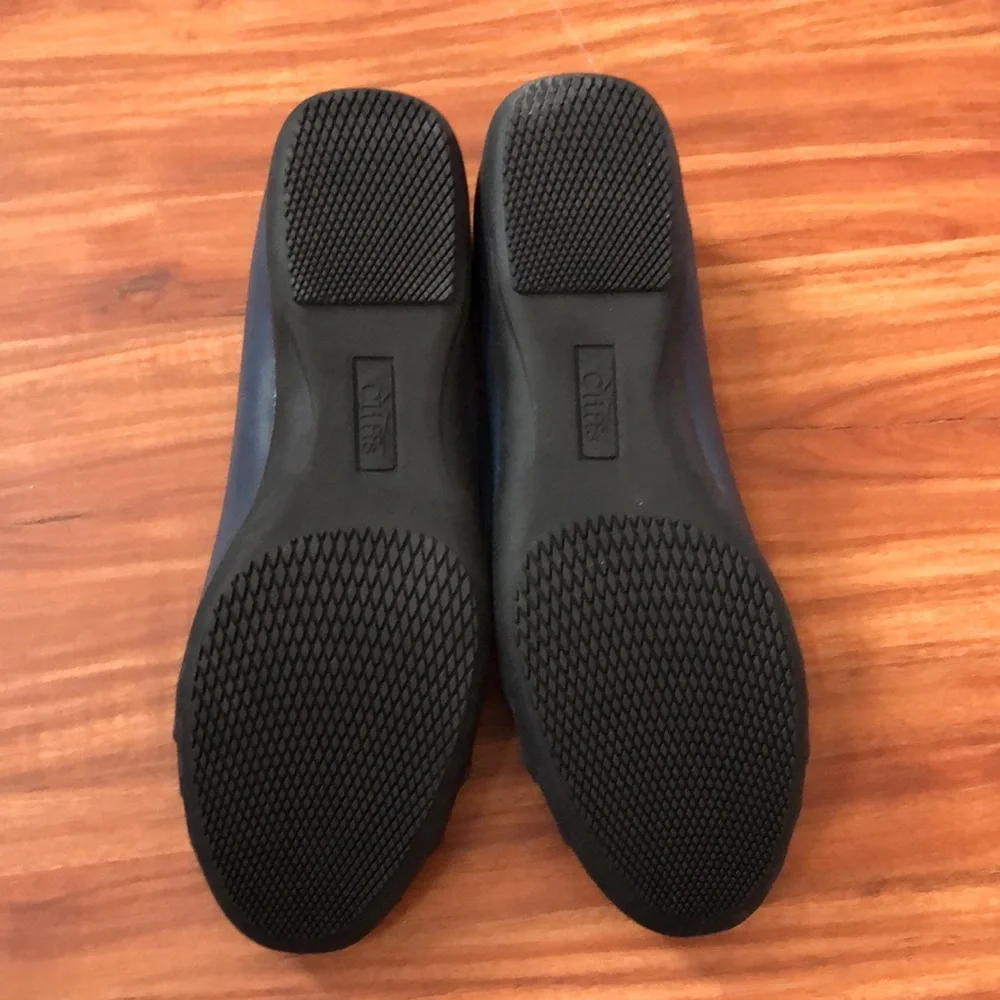 NWB Cliffs by White Mountain Clara Flats - Picture 5 of 8